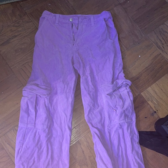 brandy melville pants , never worn bought too big - Picture 1 of 2
